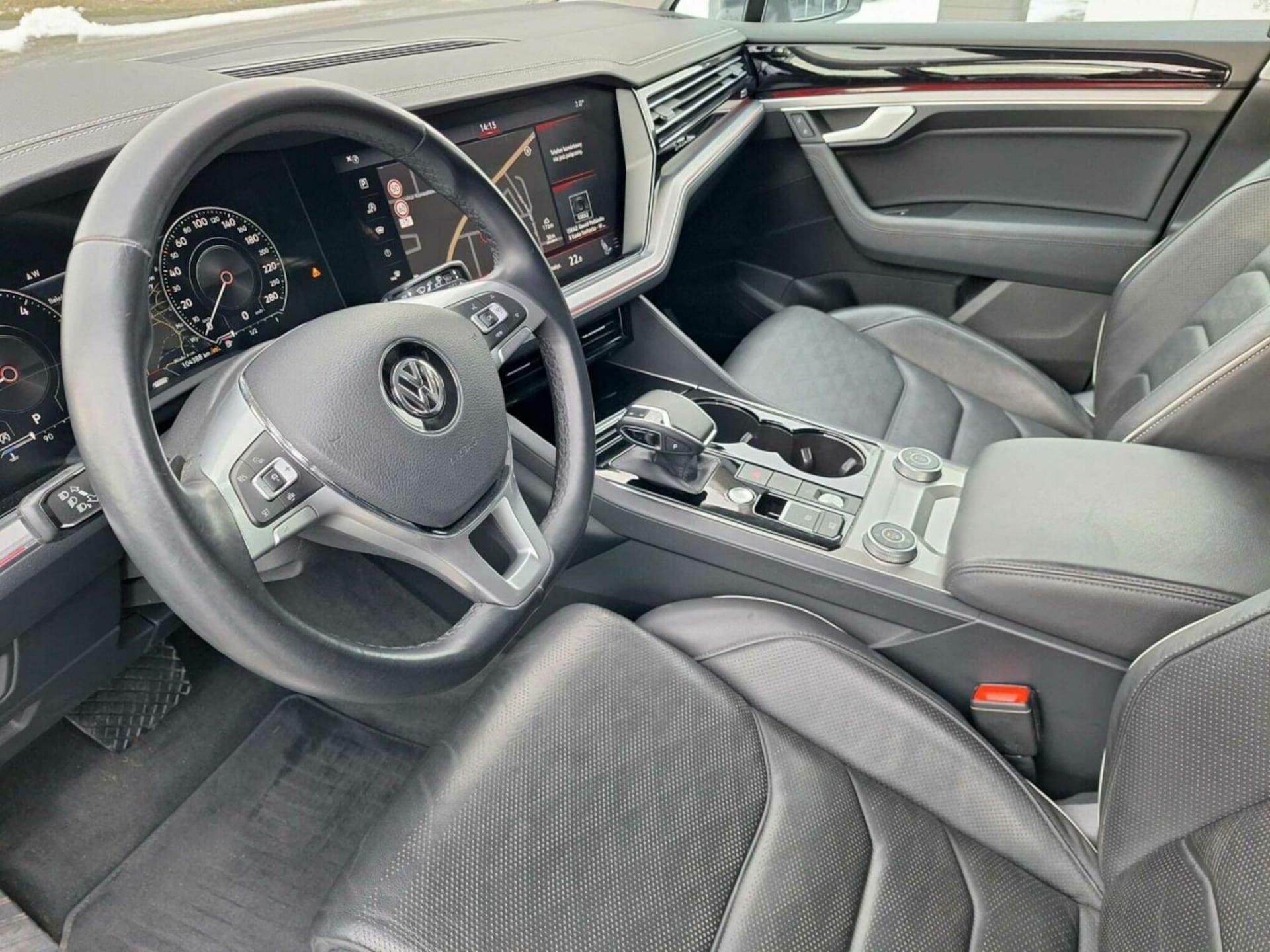 Volkswagen Touareg Model bazowy