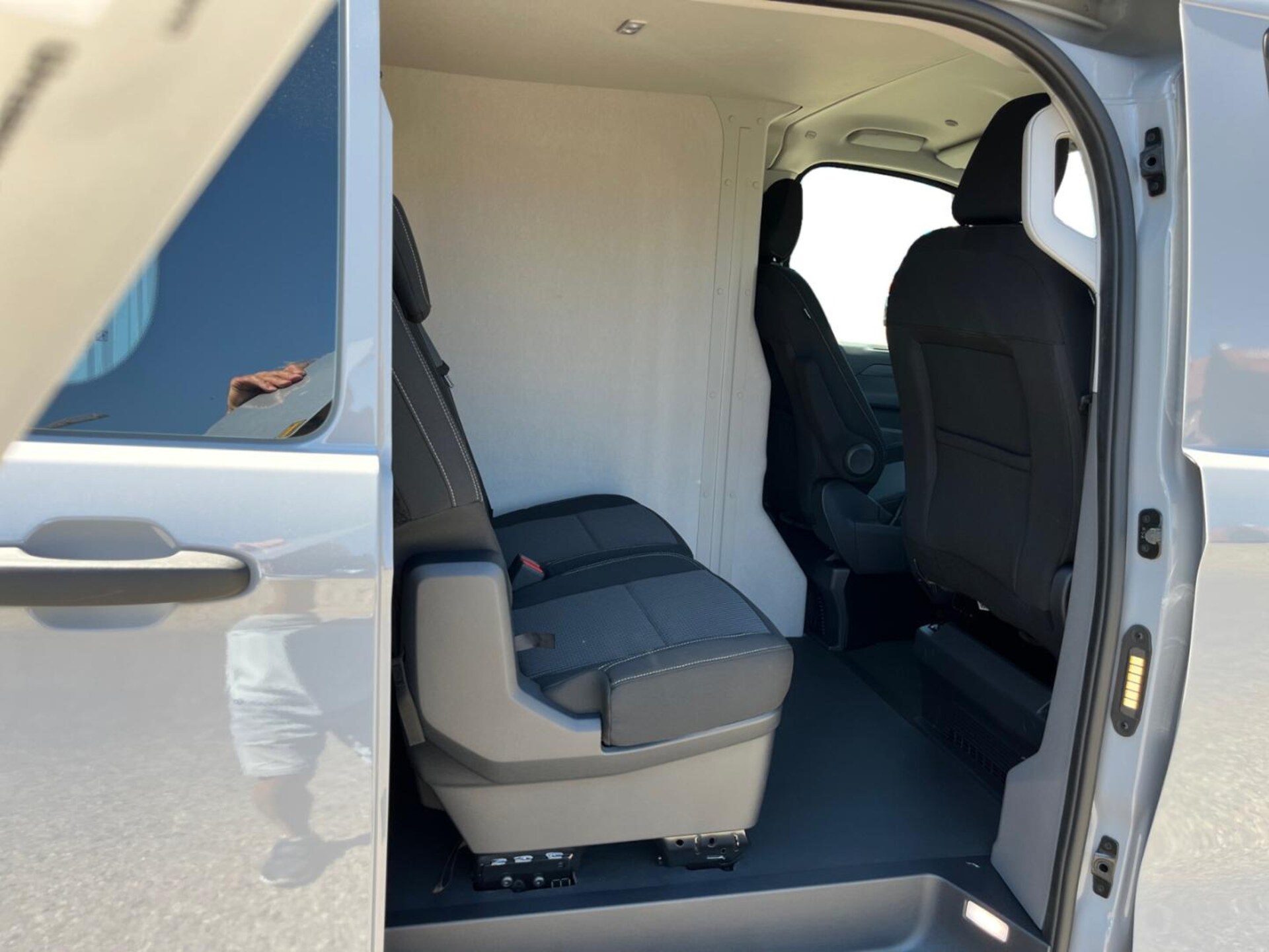 Volkswagen Transporter Kasten langer Radstand