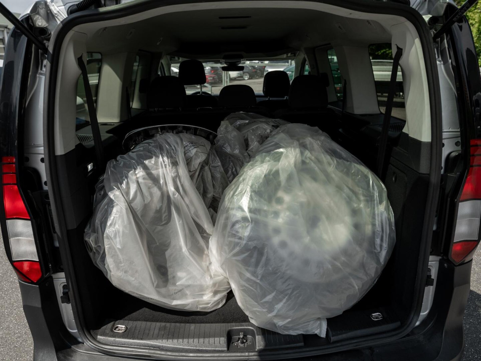 Volkswagen Caddy Maxi Basis-Modell