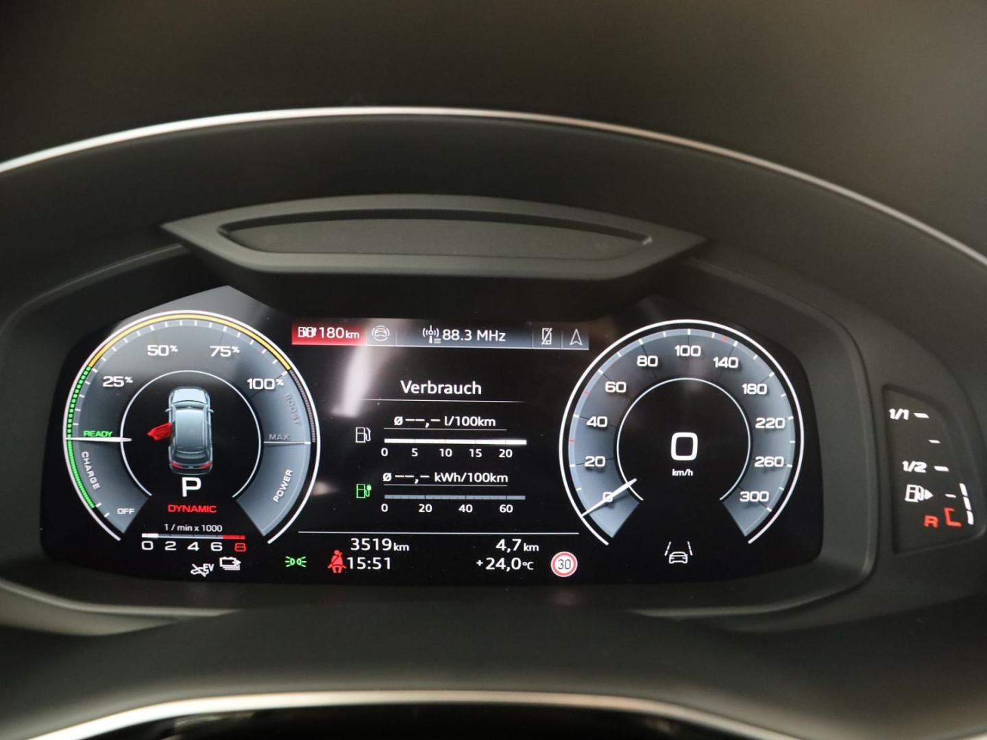 Bild über Audi Q7 SUV TFSI e S line business TFSI e quattro 360 kW tiptronic - für weitere Informationen kontaktieren Sie den Audi Partner