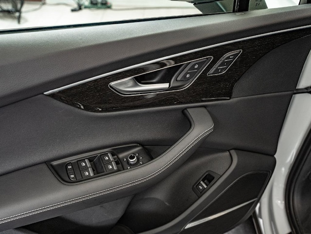 2025 Audi Q7 Premium Plus - Photo 17