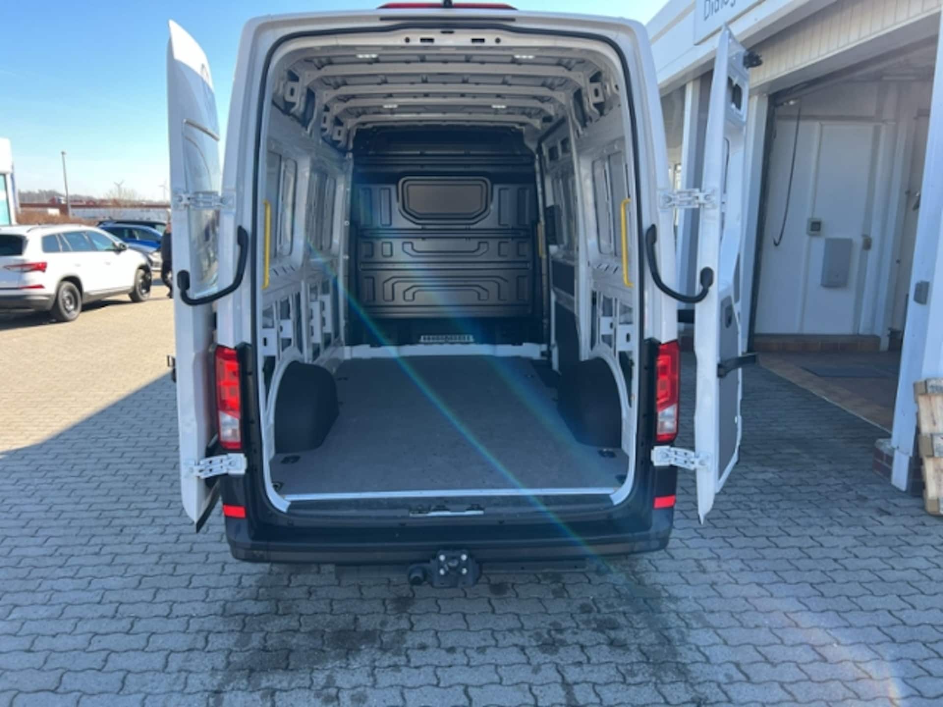Volkswagen Crafter Kasten mittlerer Radstand