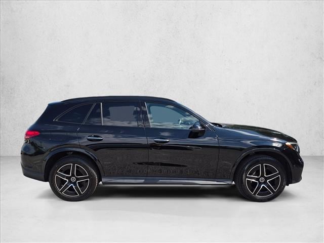 2024 Mercedes-Benz GLC 300