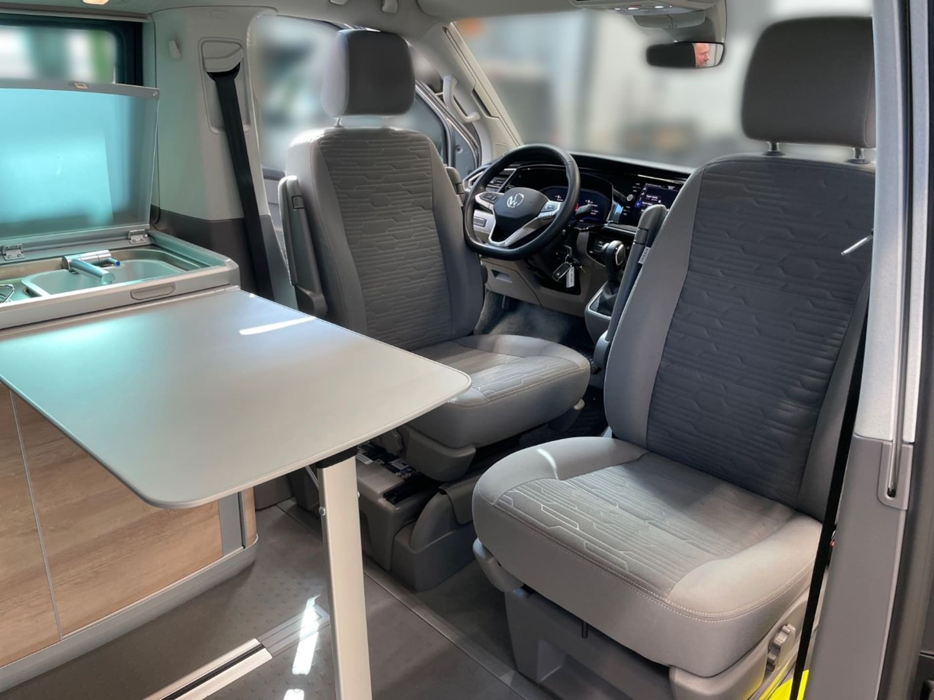 Volkswagen T6.1 California Ocean