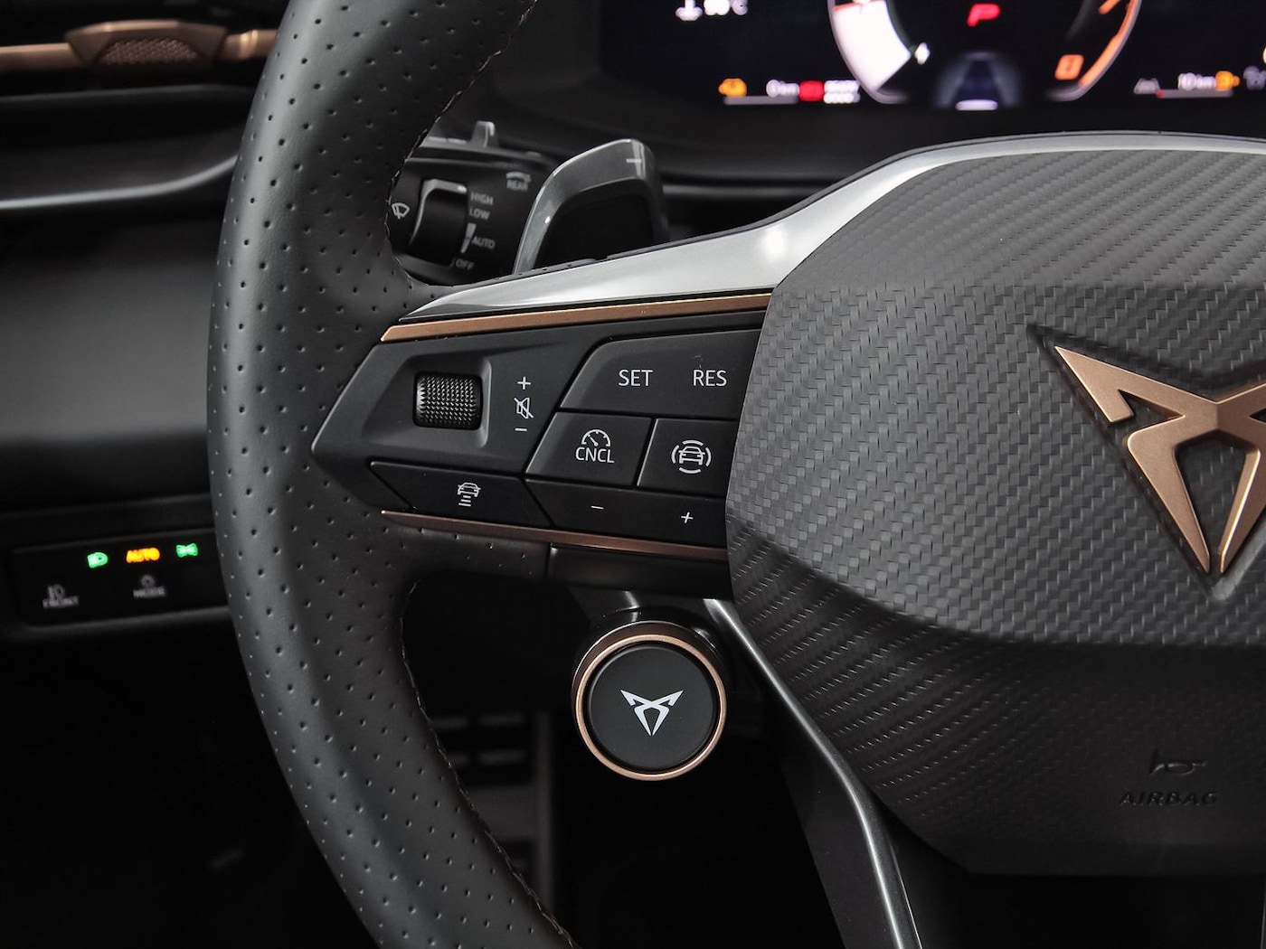 CUPRA Terramar 1.5 TSI e-Hybrid VZ DSG 200 kW (272 CV) — photo 18