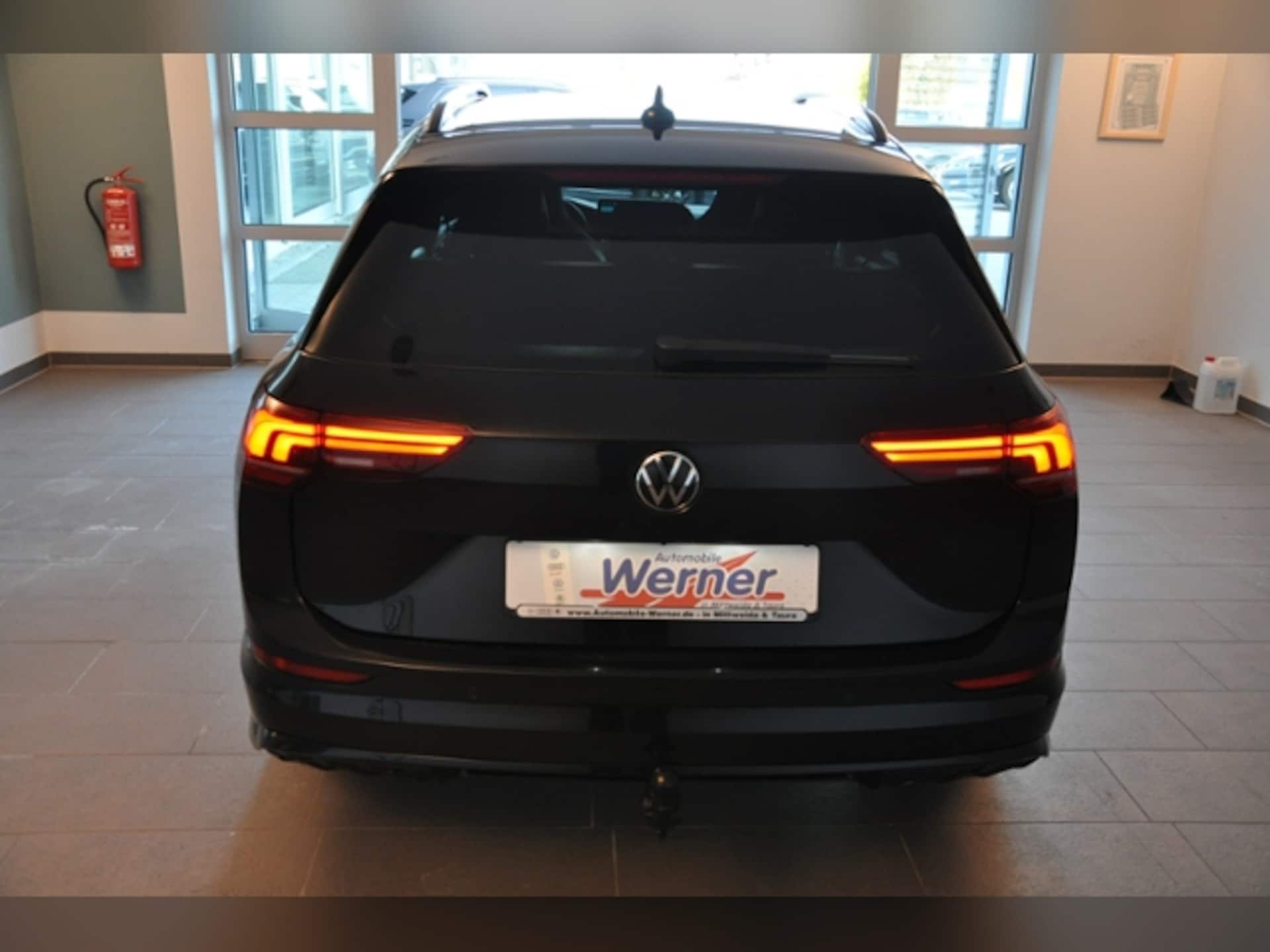 Volkswagen Golf Variant R-Line