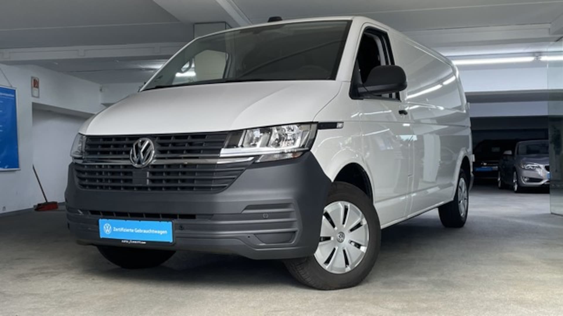 Volkswagen T6.1 Transporter Kasten langer Radstand
