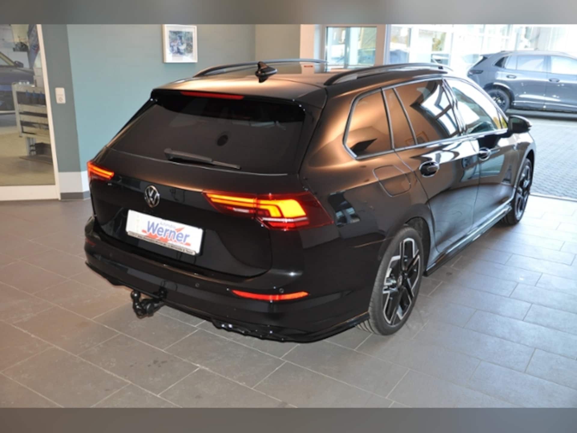 Volkswagen Golf Variant R-Line