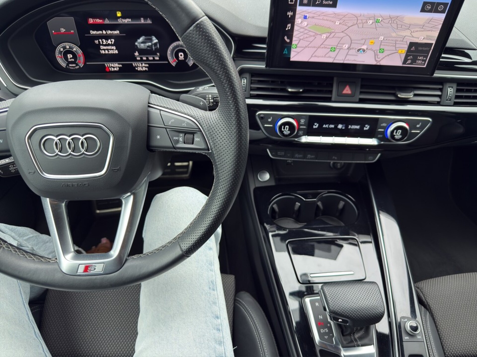 Audi A4 Avant S line