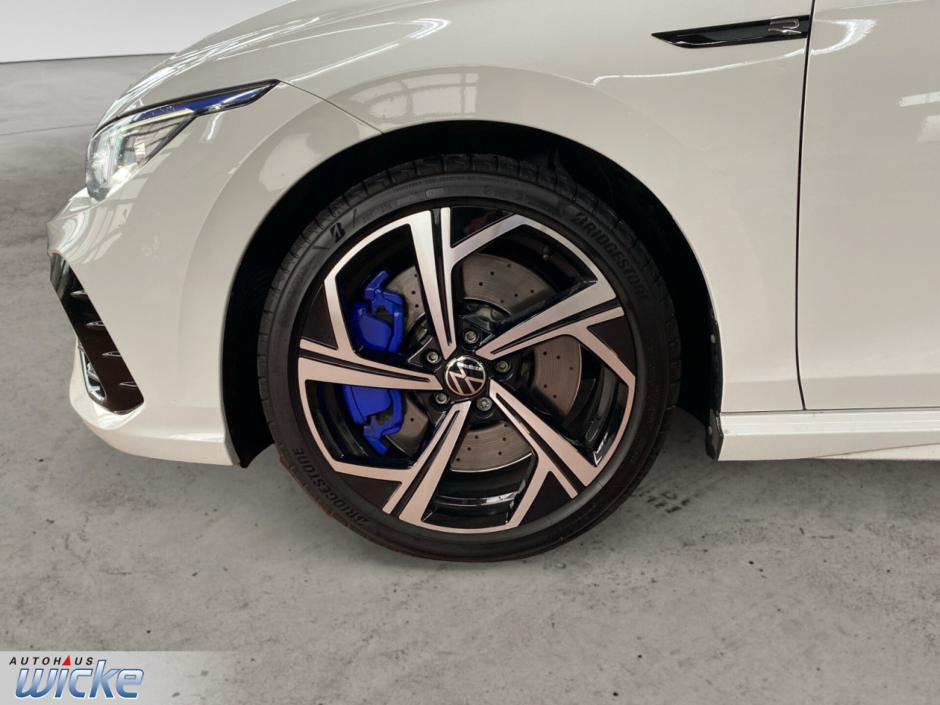 Volkswagen Golf R