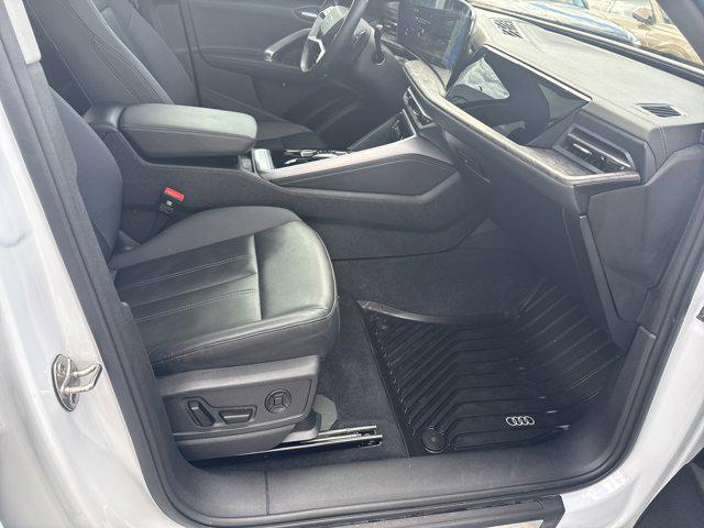 2025 Audi Q5 Premium - Photo 21