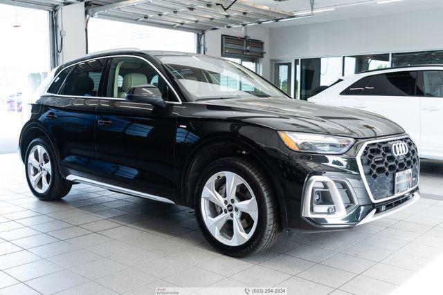 2023 Audi Q5 45 Premium Plus's photo