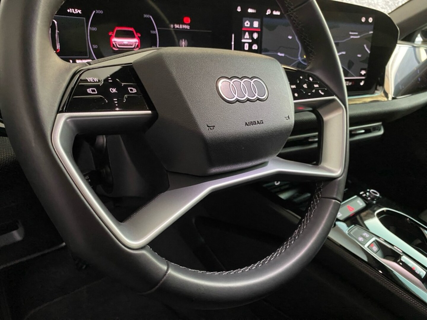 Bild über Audi A5 Avant TDI quattro 150 kW S tronic - für weitere Informationen kontaktieren Sie den Audi Partner