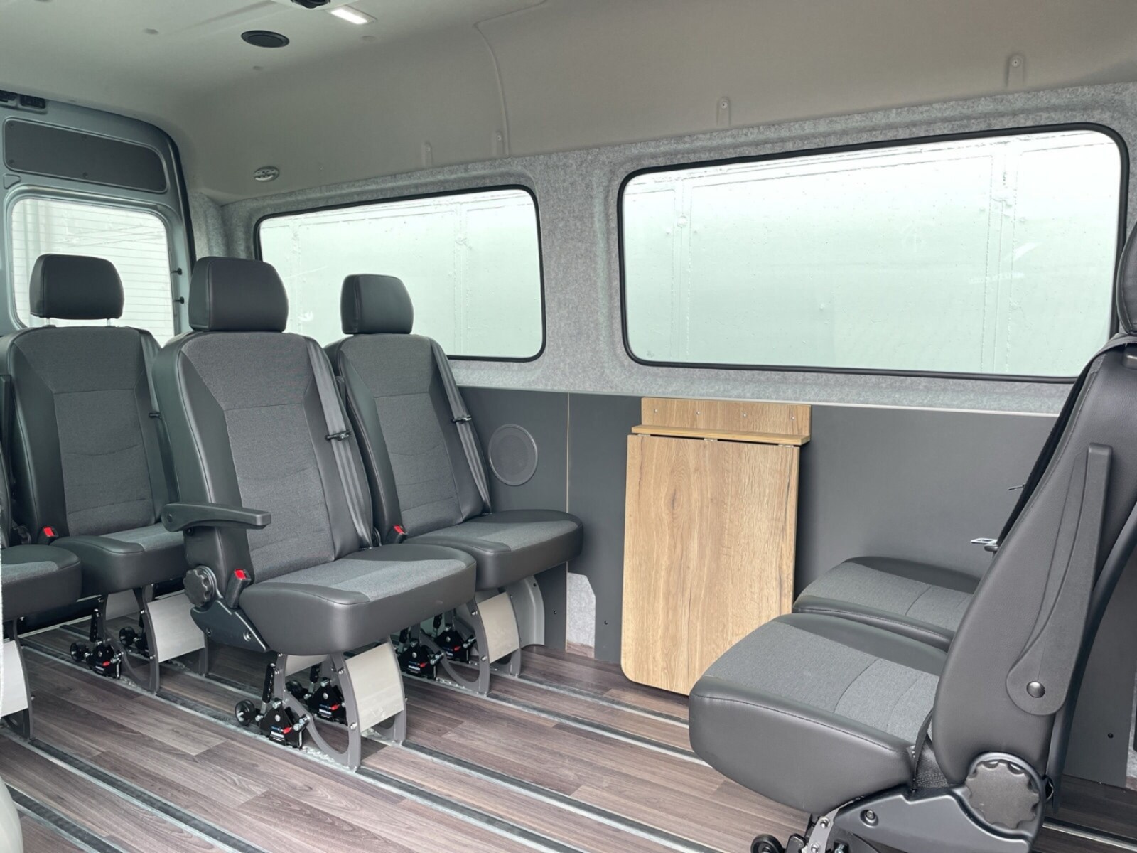 Volkswagen Crafter Kasten mittlerer Radstand – Bild 13