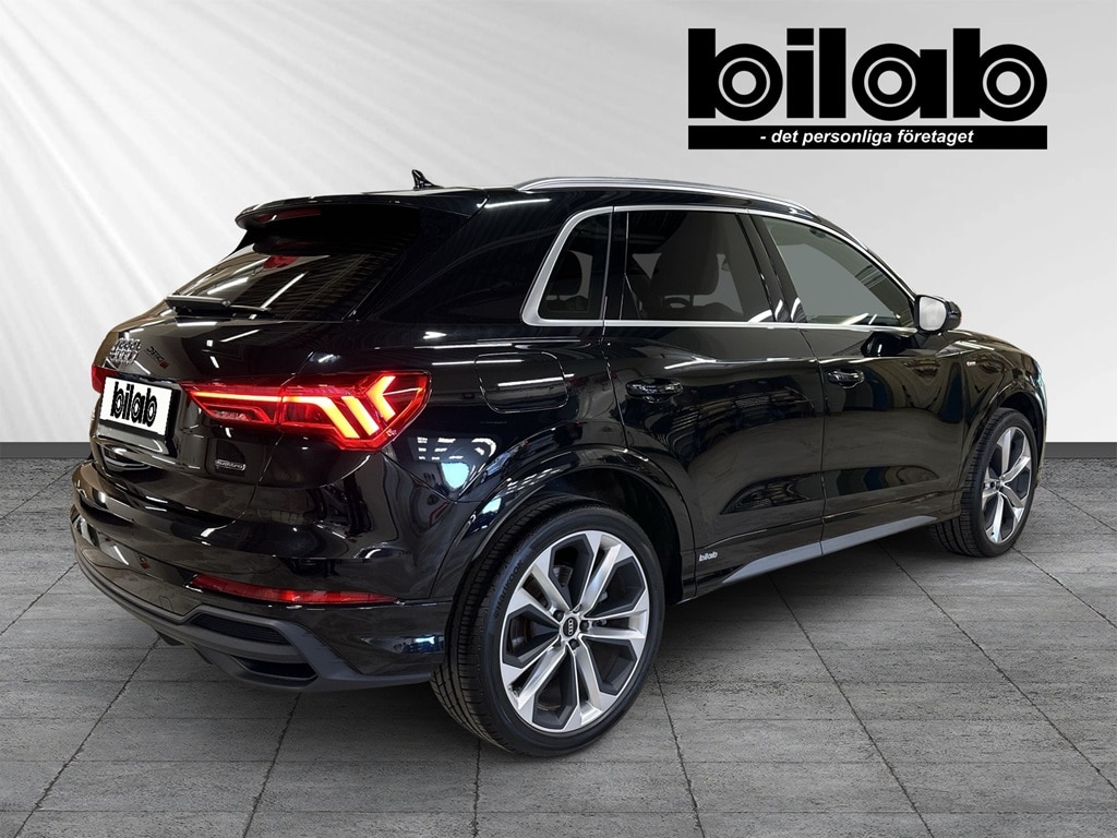 Image about Audi Q3 Q3 40 TFSI quattro S line 190 hk S tronic