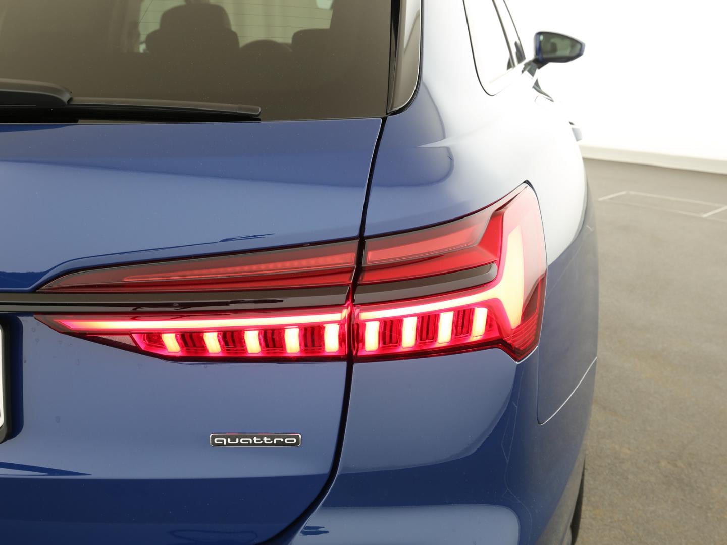 Bild über Audi A6 Avant TFSI e S line 55 TFSI e quattro S tronic - für weitere Informationen kontaktieren Sie den Audi Partner