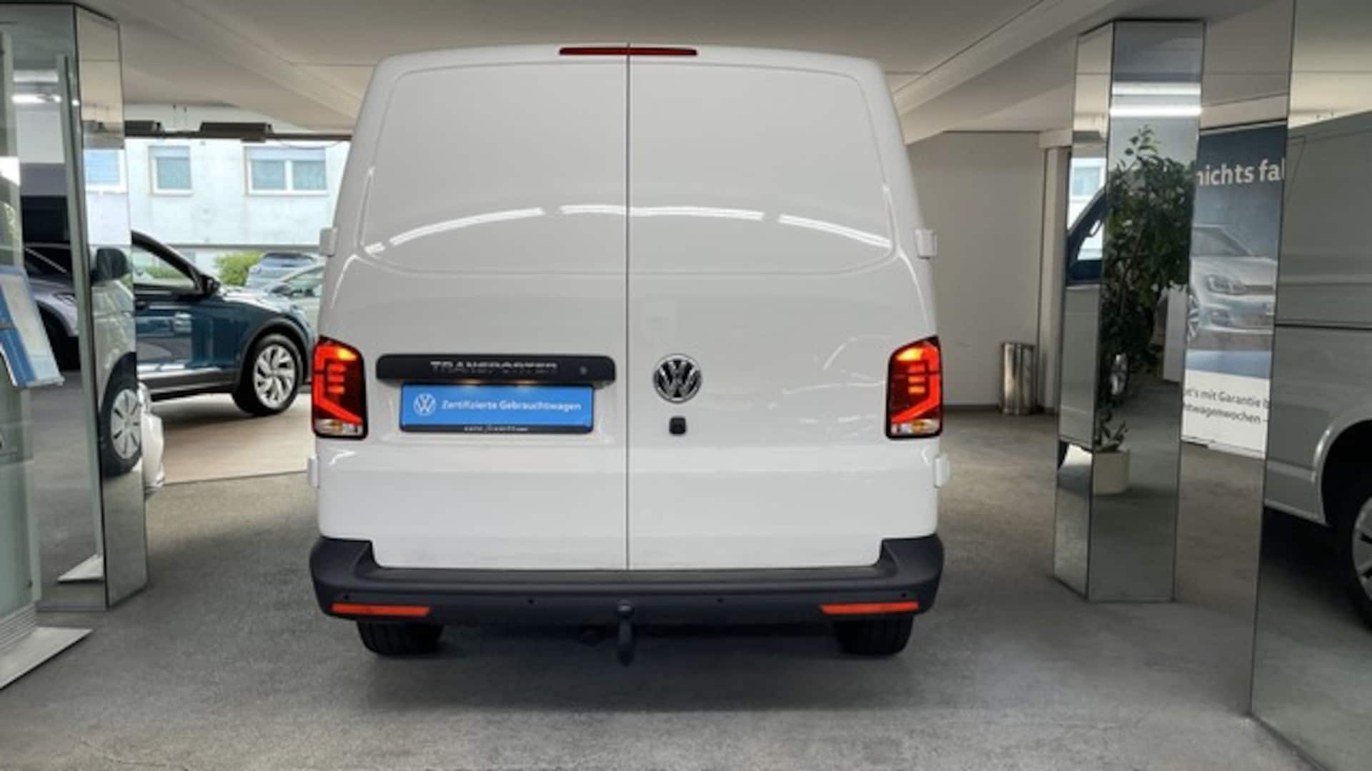 Volkswagen T6.1 Transporter Kasten langer Radstand