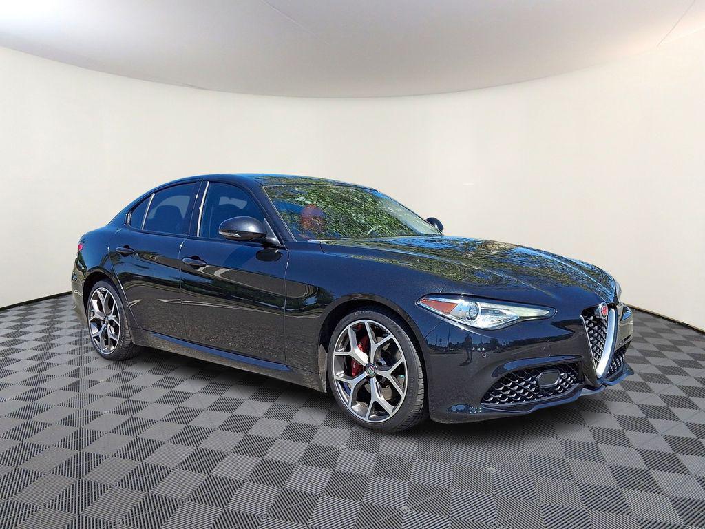 2018 Alfa Romeo Giulia 2.0 Ti Sport Auto AWD's photo