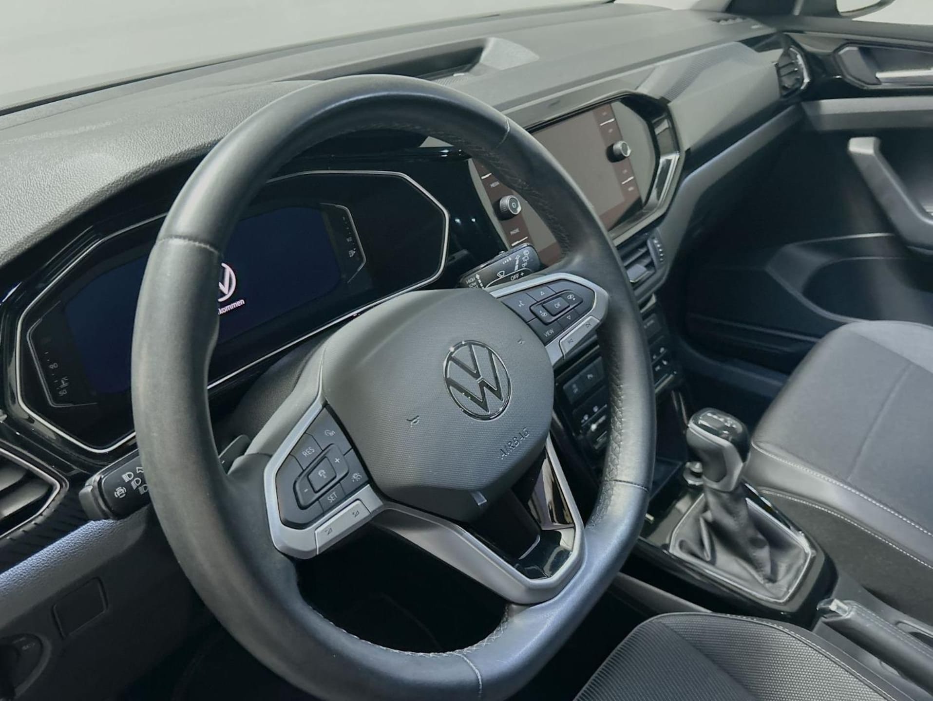 Volkswagen T-Cross Style