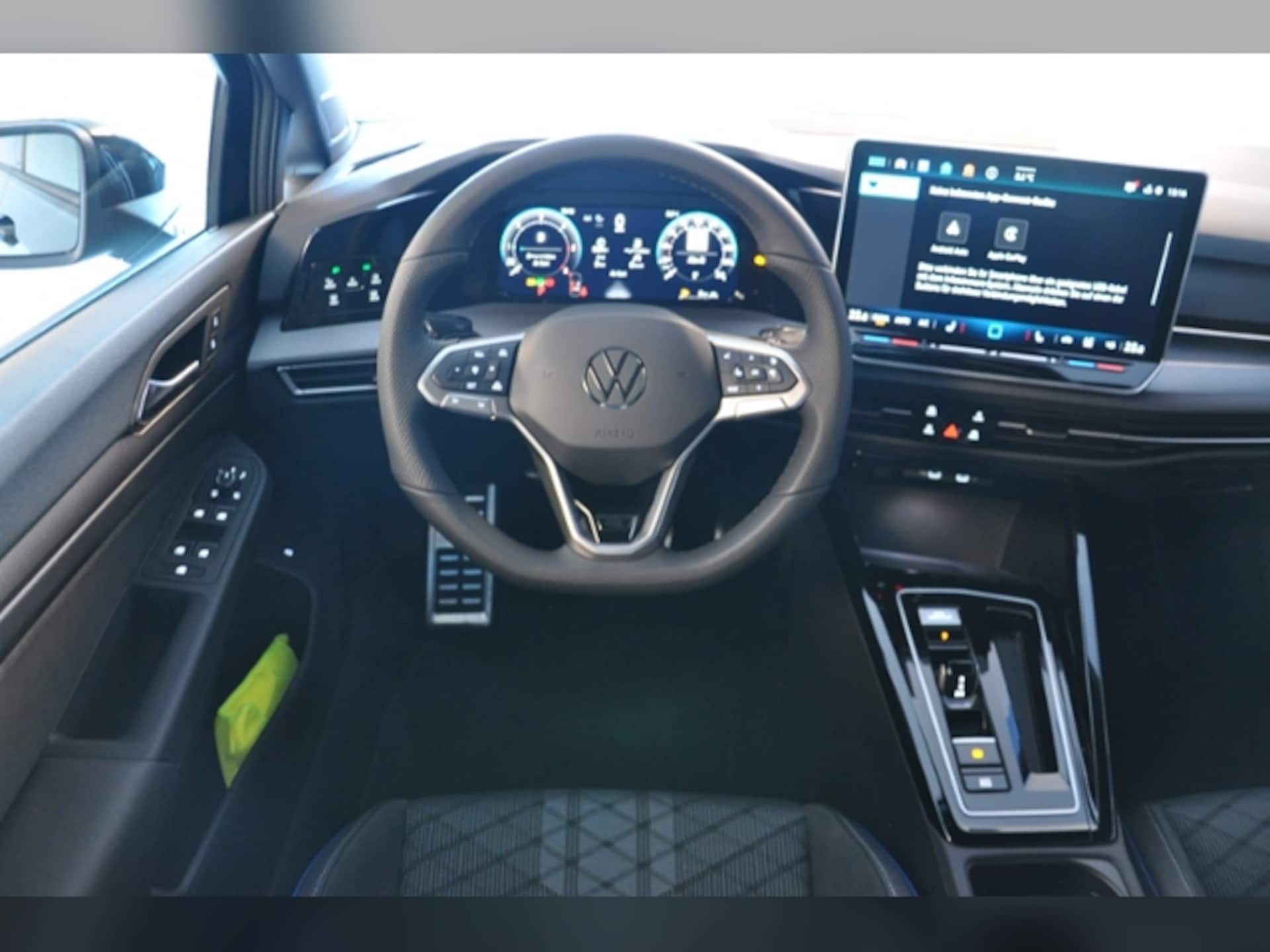 Volkswagen Golf Variant R-Line