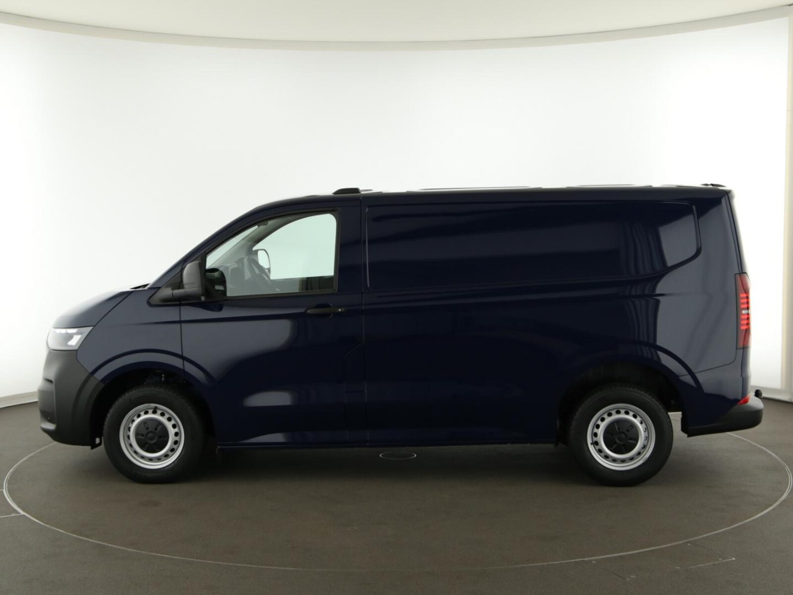 Volkswagen Transporter Kasten kurzer Radstand – Bild 3