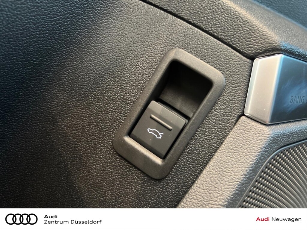Image about Audi RS 3 Limousine TFSI quattro S tronic