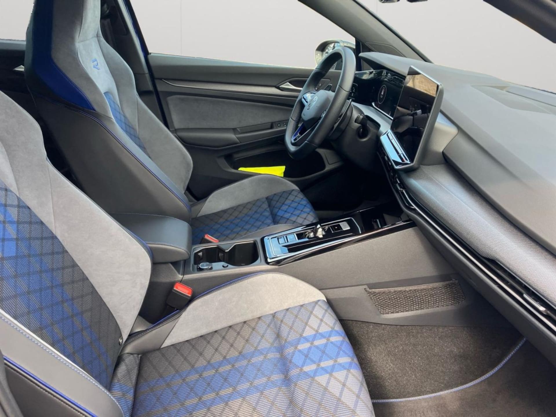 Volkswagen Golf Variant R