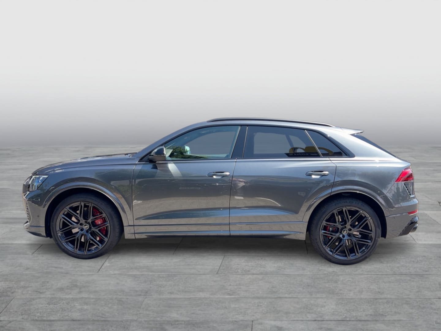 Bild über Audi RS Q8 SUV TFSI quattro 441 kW tiptronic - für weitere Informationen kontaktieren Sie den Audi Partner