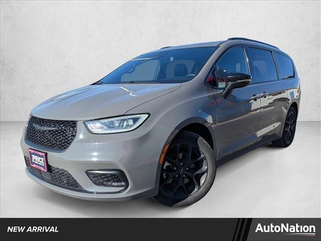 2025 CHRYSLER PACIFICA - Image 1