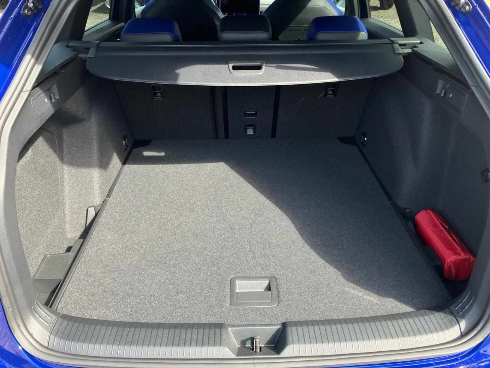 Volkswagen Golf Variant R