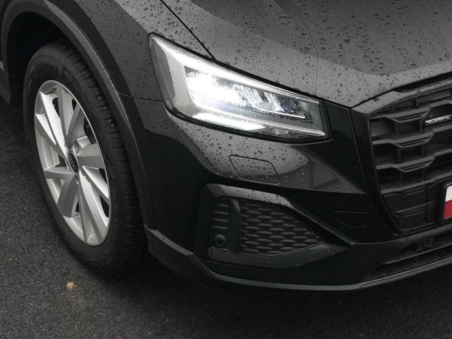 Bild über Audi Q2 advanced 40 TFSI quattro S tronic - für weitere Informationen kontaktieren Sie den Audi Partner