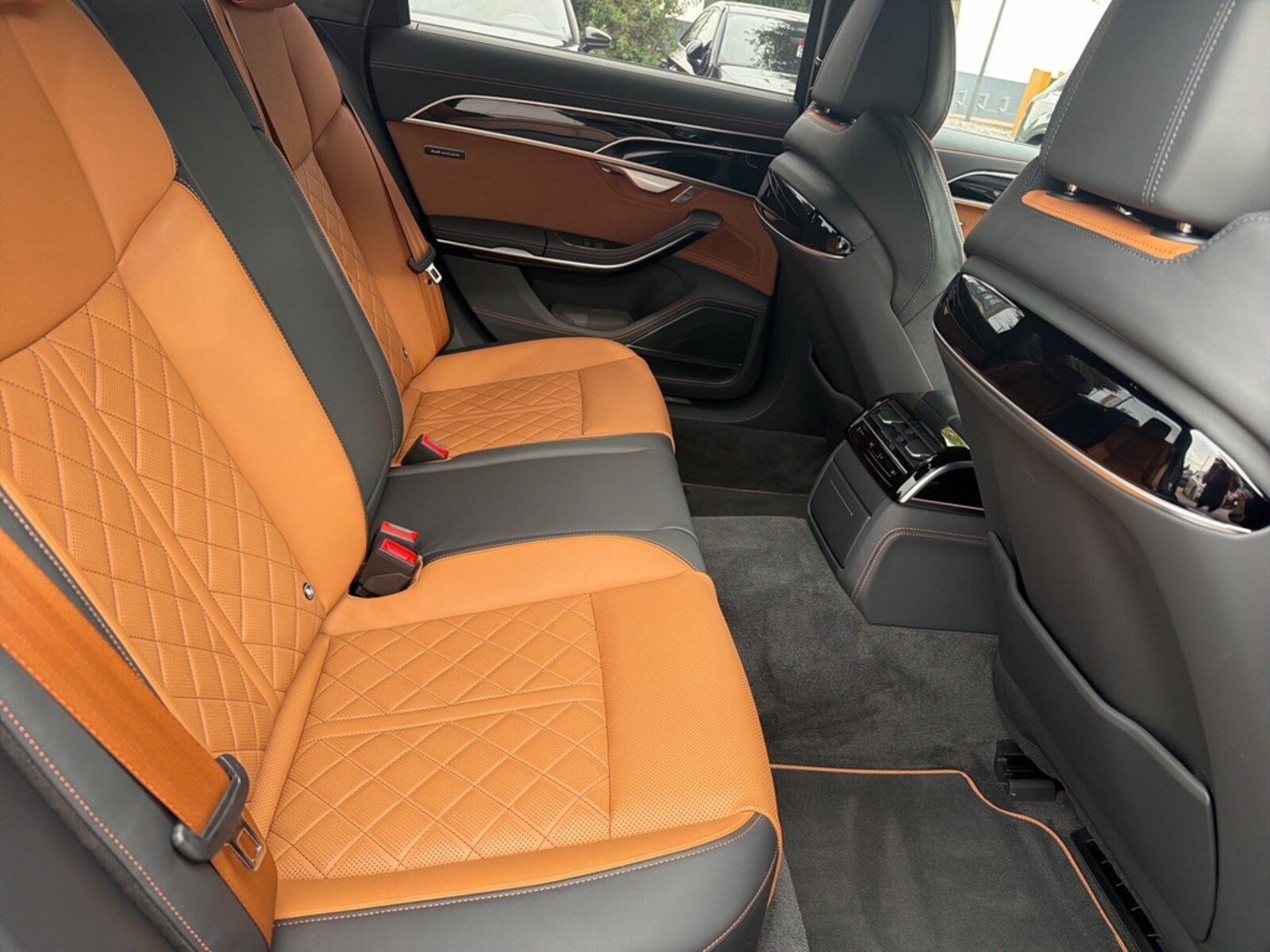 Audi A8 – Bild 21