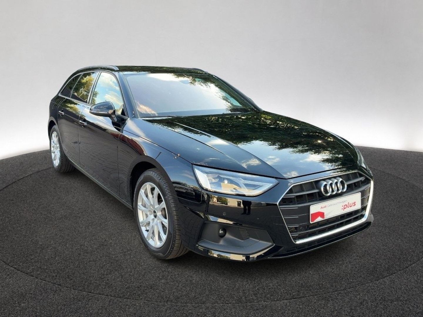 Bild über Audi A4 Avant 40 TFSI S tronic - für weitere Informationen kontaktieren Sie den Audi Partner