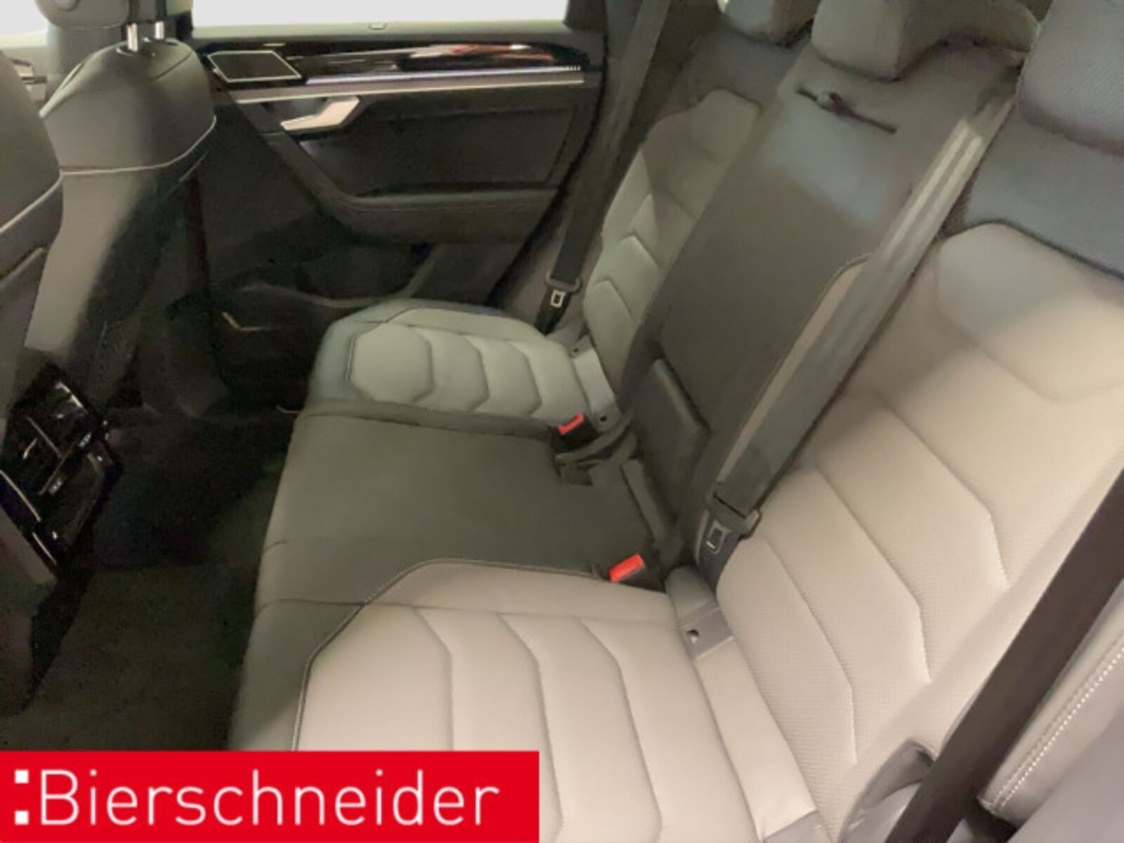 Volkswagen Touareg – Bild 15