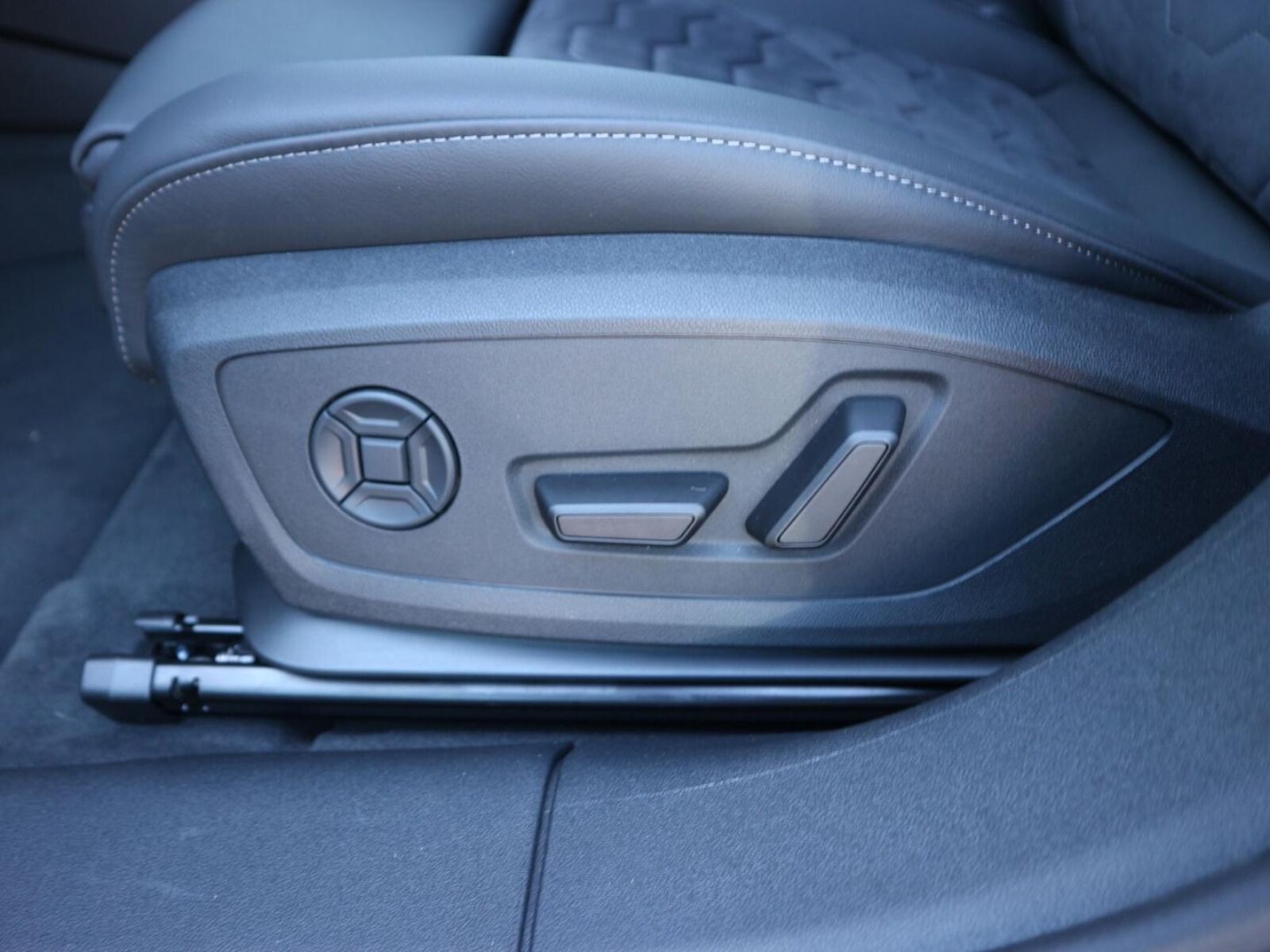 Audi A6 Avant e-tron – Bild 8