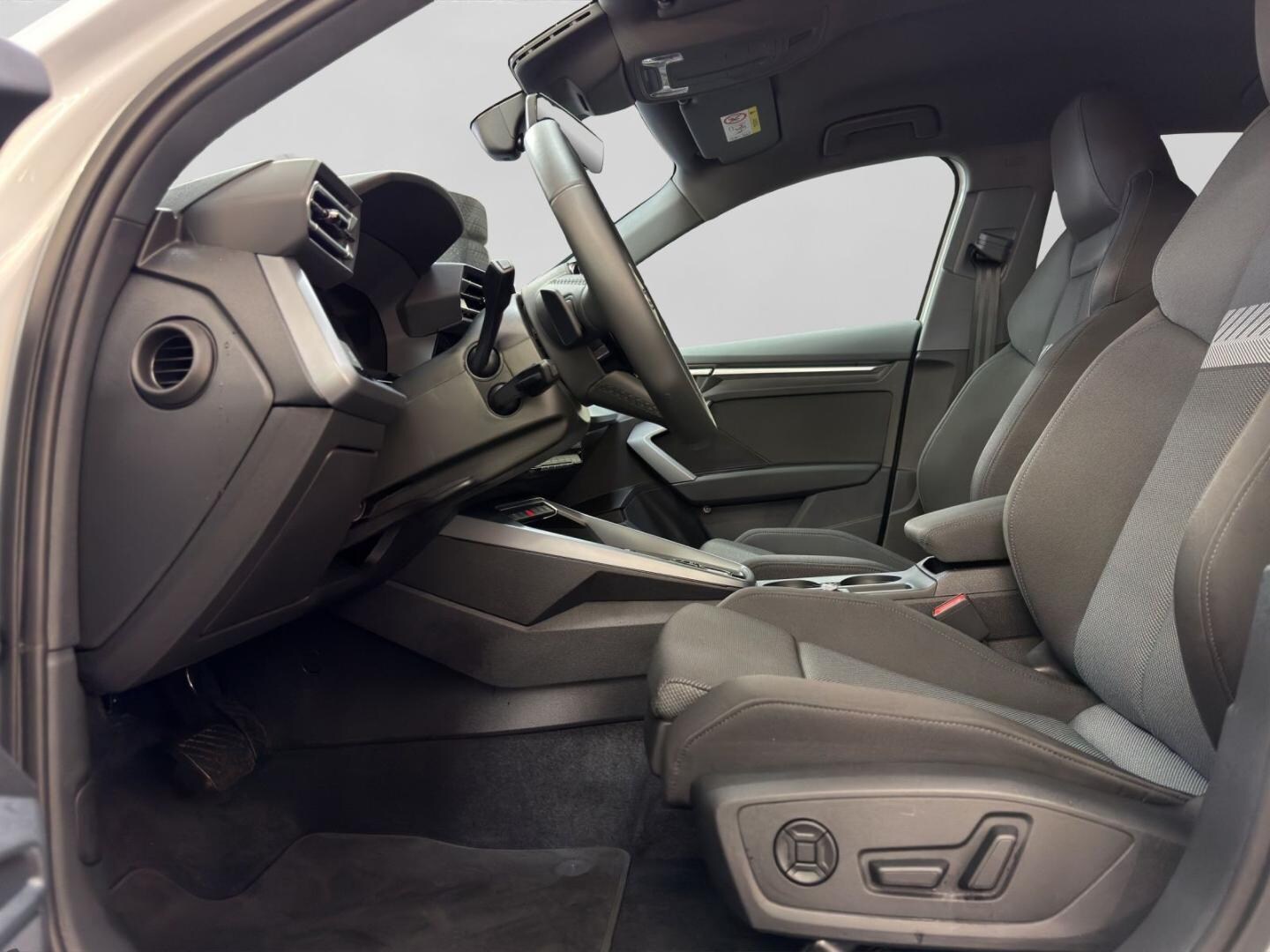 Bild über Audi A3 Sportback TDI S tronic - für weitere Informationen kontaktieren Sie den Audi Partner
