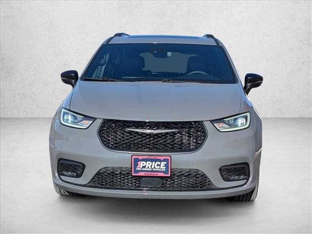 2025 CHRYSLER PACIFICA - Image 2