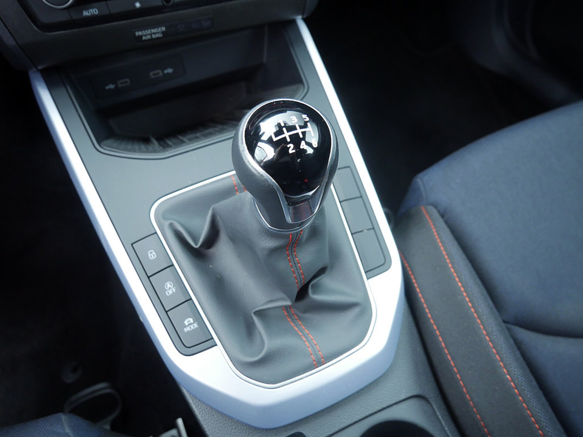 SEAT Arona FR