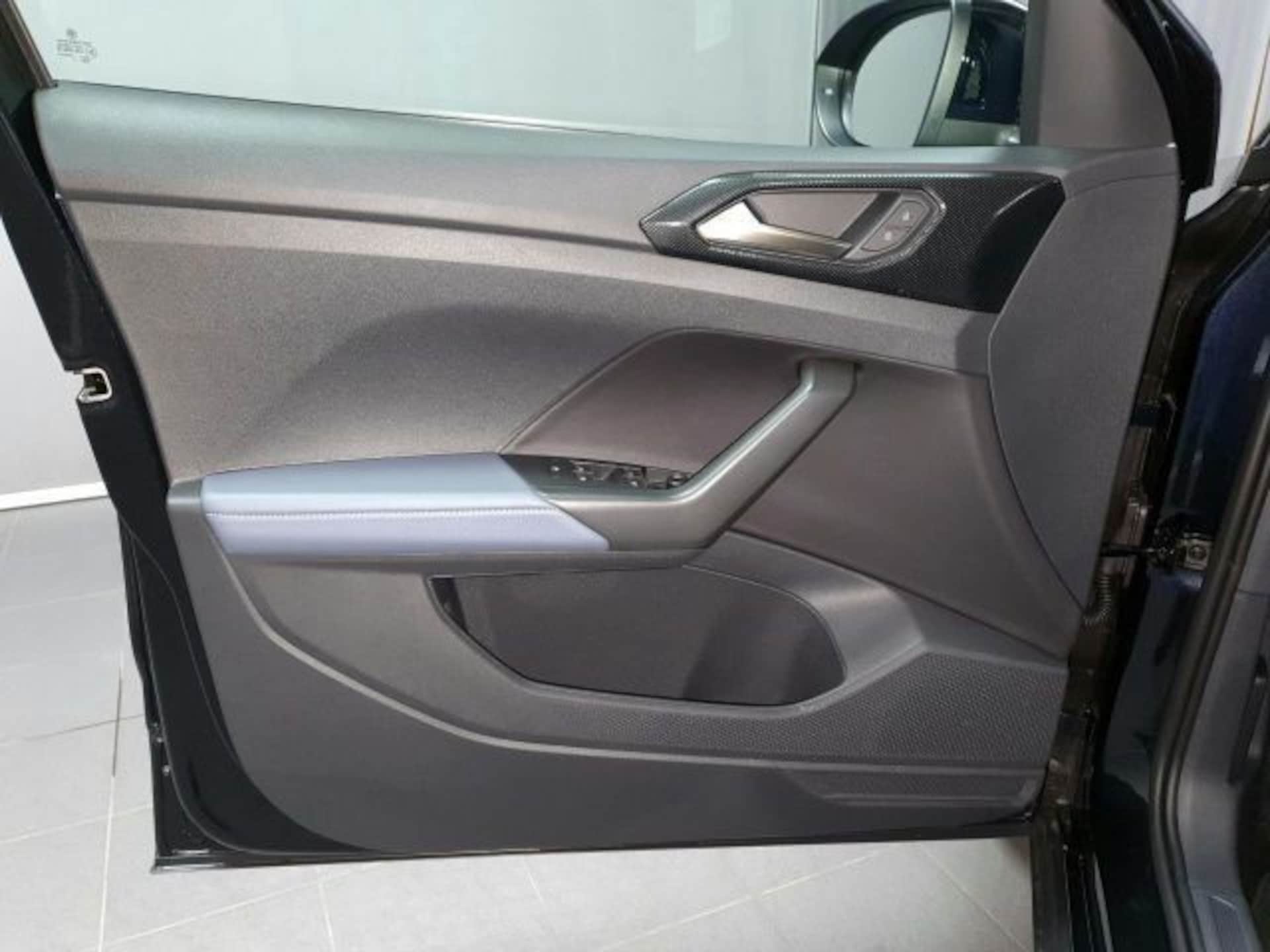 Volkswagen T-Cross Style