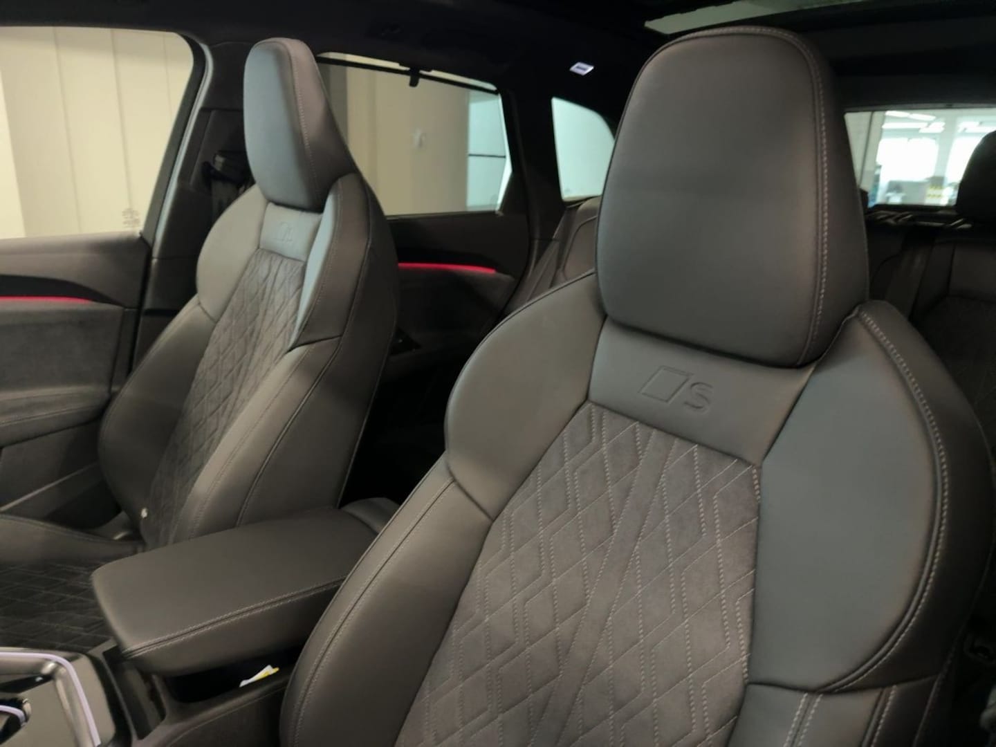 Bild über Audi Q5 SUV e-hybrid e-hybrid quattro S tronic - für weitere Informationen kontaktieren Sie den Audi Partner