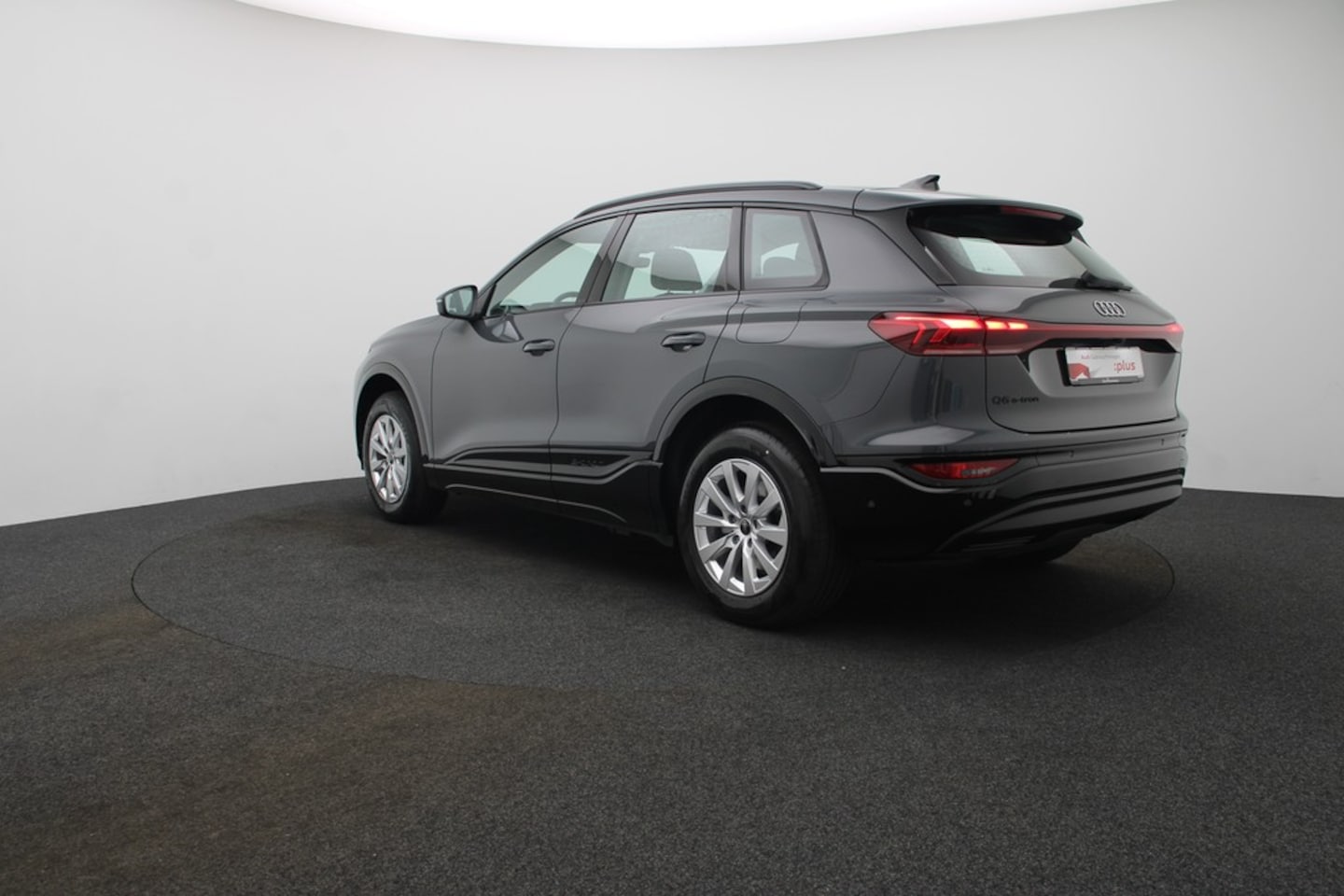 Bild über Audi Q6 SUV e-tron e-tron 185 kW - für weitere Informationen kontaktieren Sie den Audi Partner