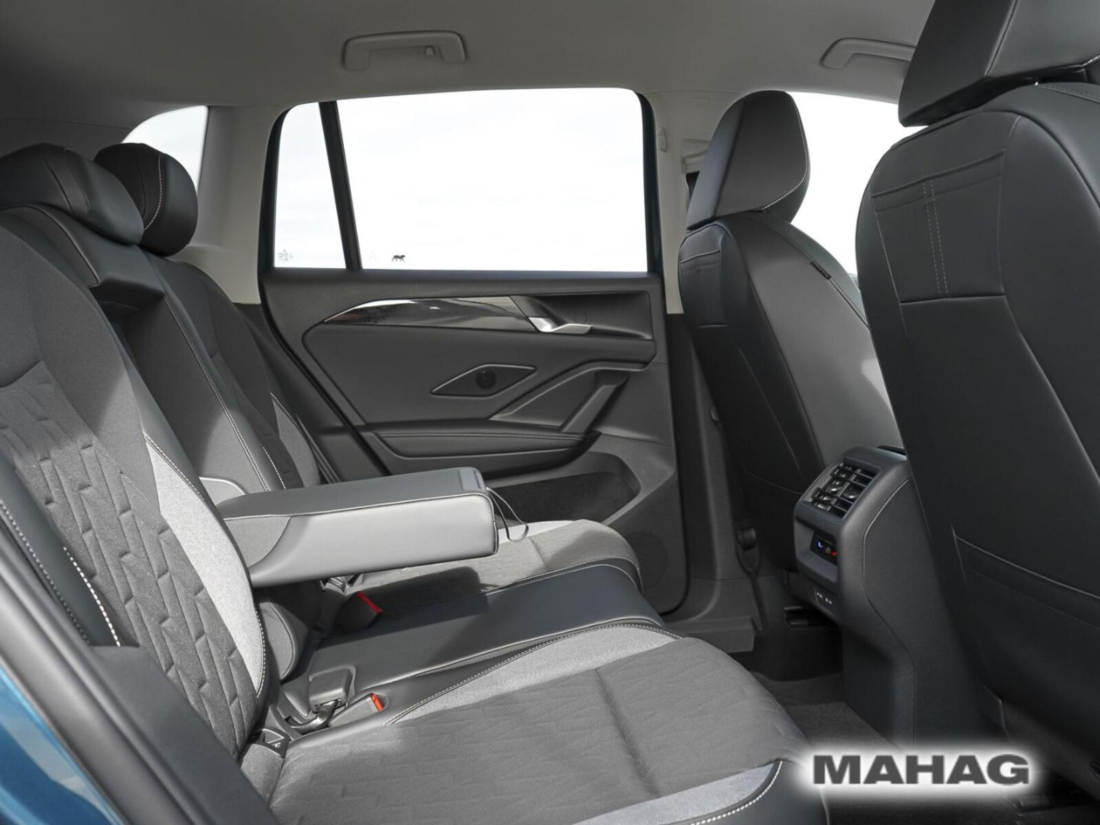 Volkswagen Tiguan – Bild 17