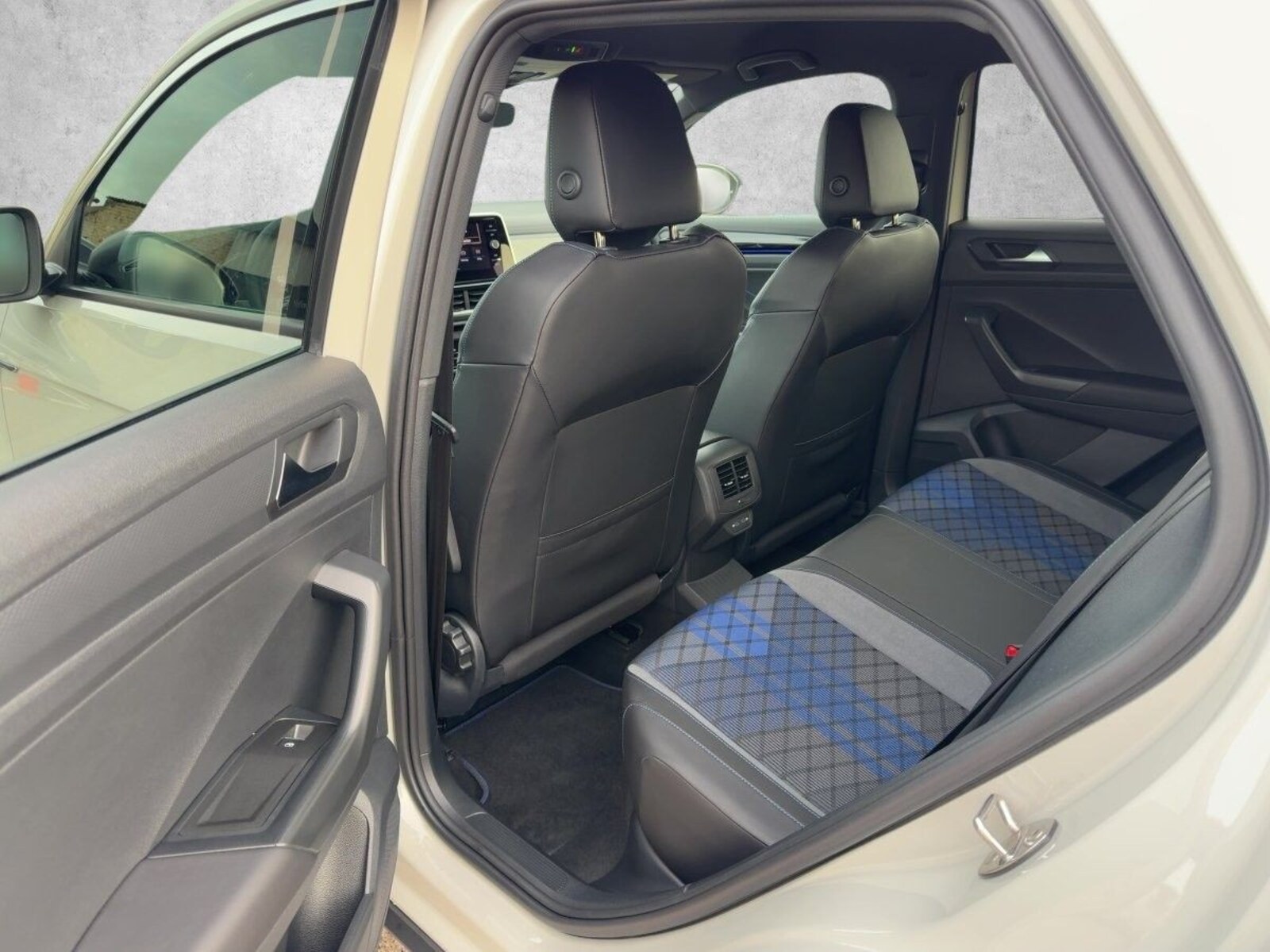 Volkswagen T-Roc – Bild 17
