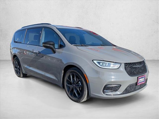 2025 CHRYSLER PACIFICA - Image 3