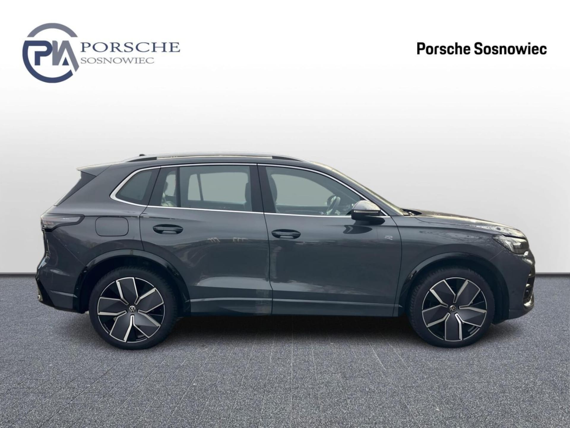 Volkswagen Tiguan R-Line Plus