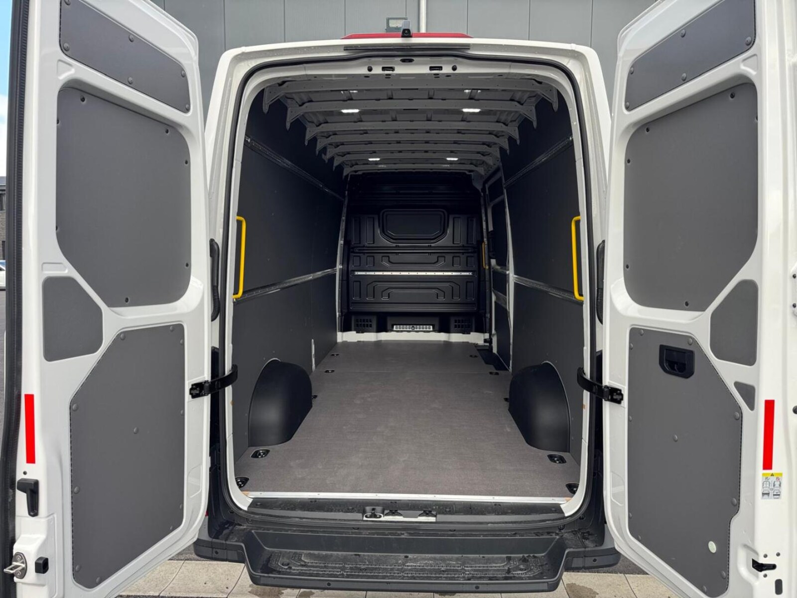 Volkswagen Crafter Kasten langer Radstand – Bild 23