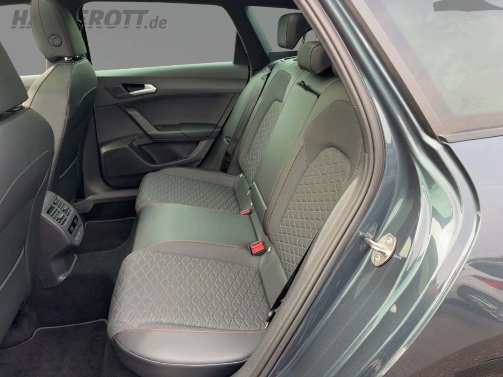 SEAT Leon Sportstourer FR