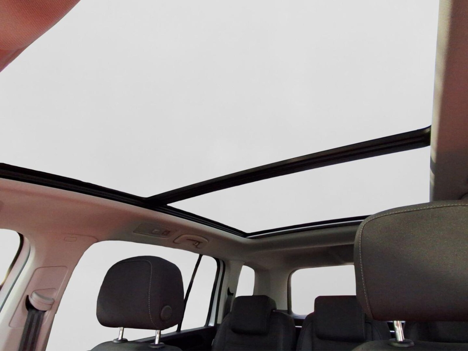 Volkswagen Touran – Bild 18