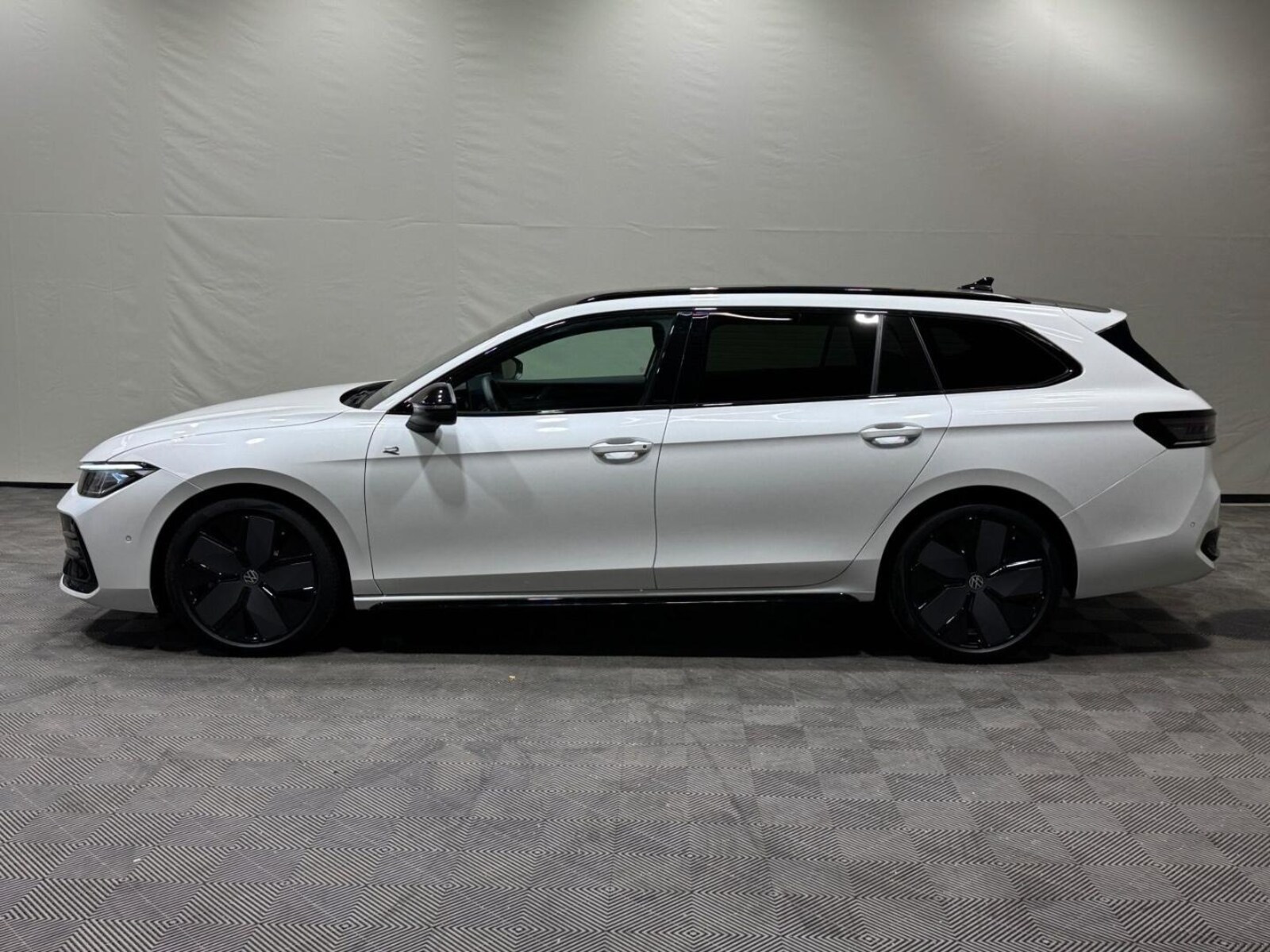 Volkswagen Passat – Bild 3