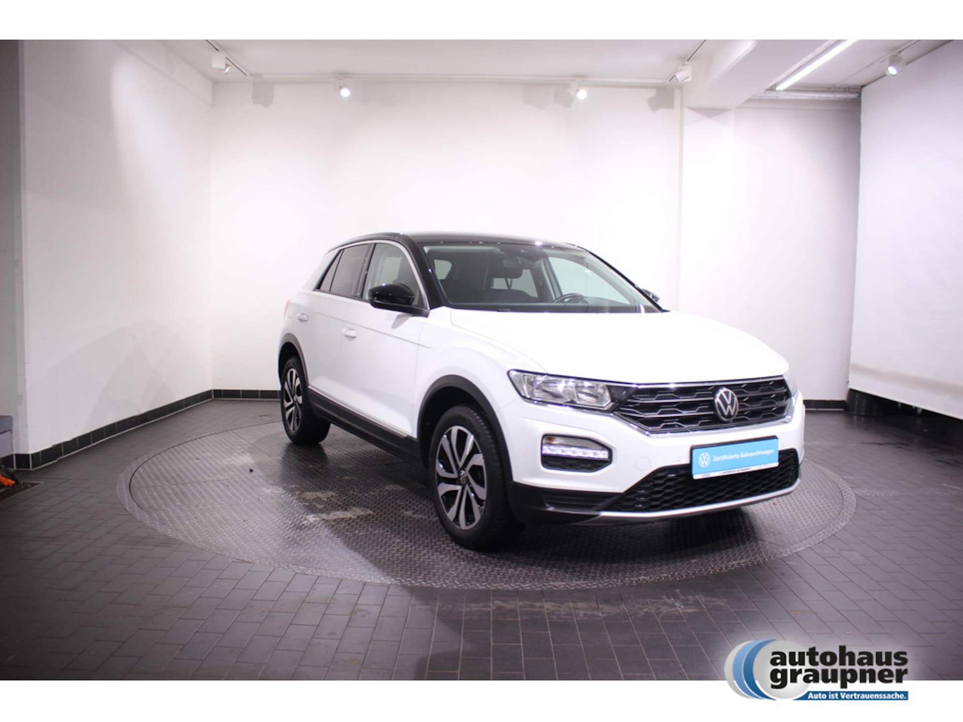 Volkswagen T-Roc Active